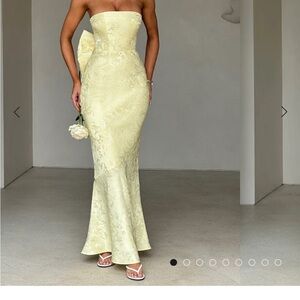 Elegant Yellow Strapless Dress